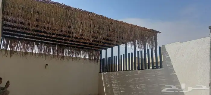 مظلات خيزران وجلسات خارجية 0