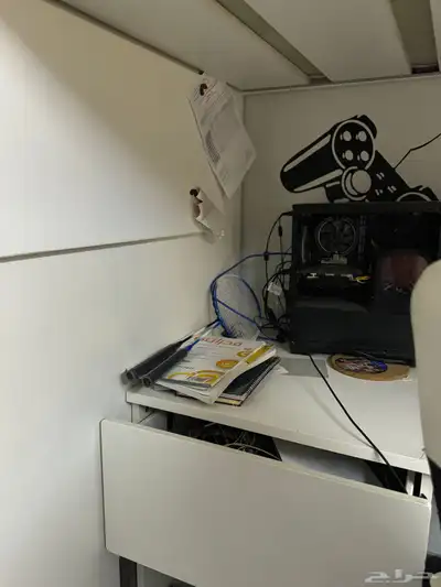 سرير مع مكتب ودولاب من ايكيا 7