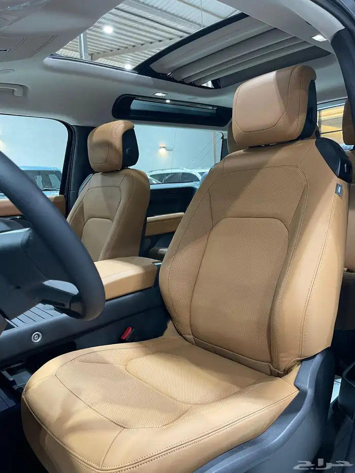 لاندروفر ديفندر 90 موديل 2024 - HSE - V6 فل كامل جديد . 7