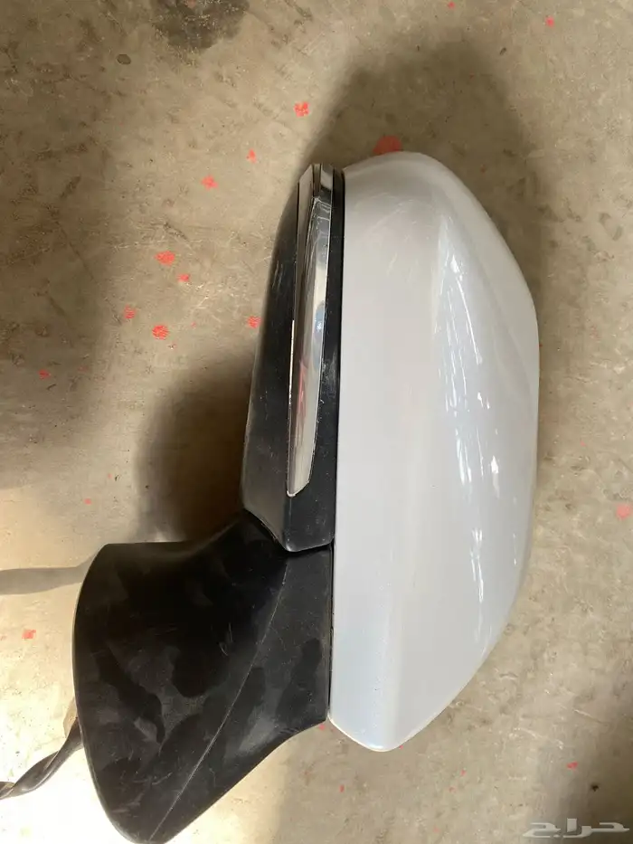 مرايه جانبيه كامري 2025 3