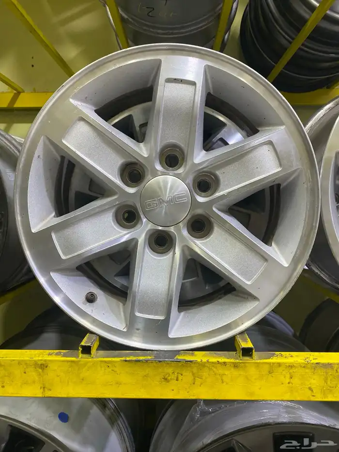 جنوط جمس مساطر موديل 2013 مقاس 17 اصلي وكاله 1