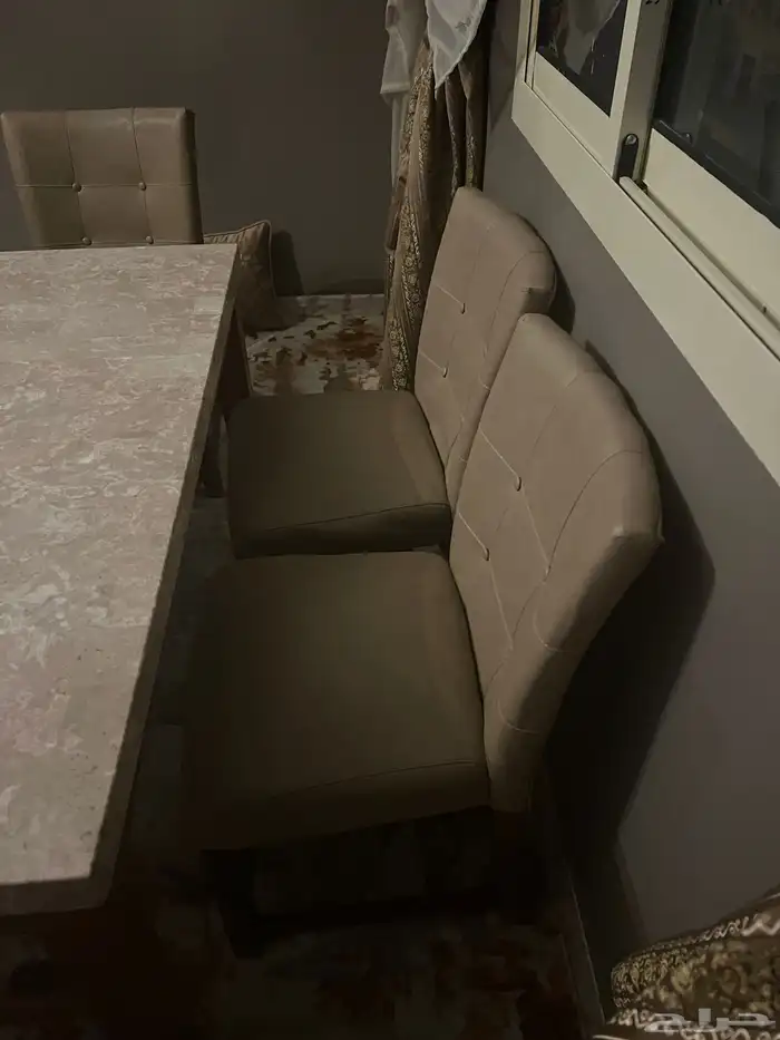 طاوله طعام 2