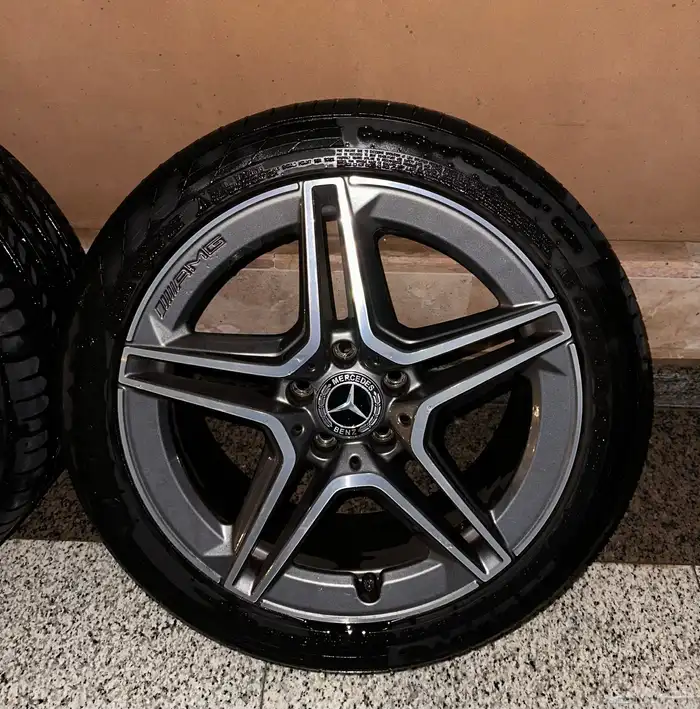 جنوط C200 2020اصلية وكالة مع كفرات كونتيننتال 3