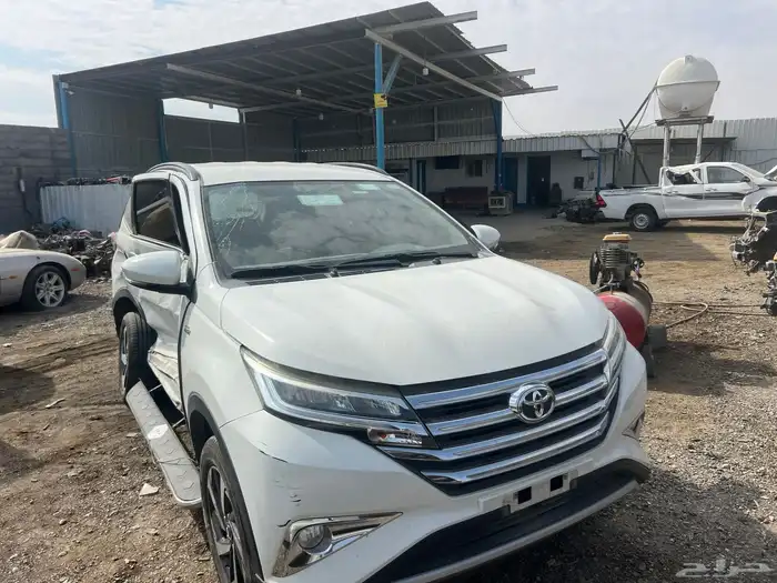 تويوتا راش مصدوم قطع عيار 2022 4