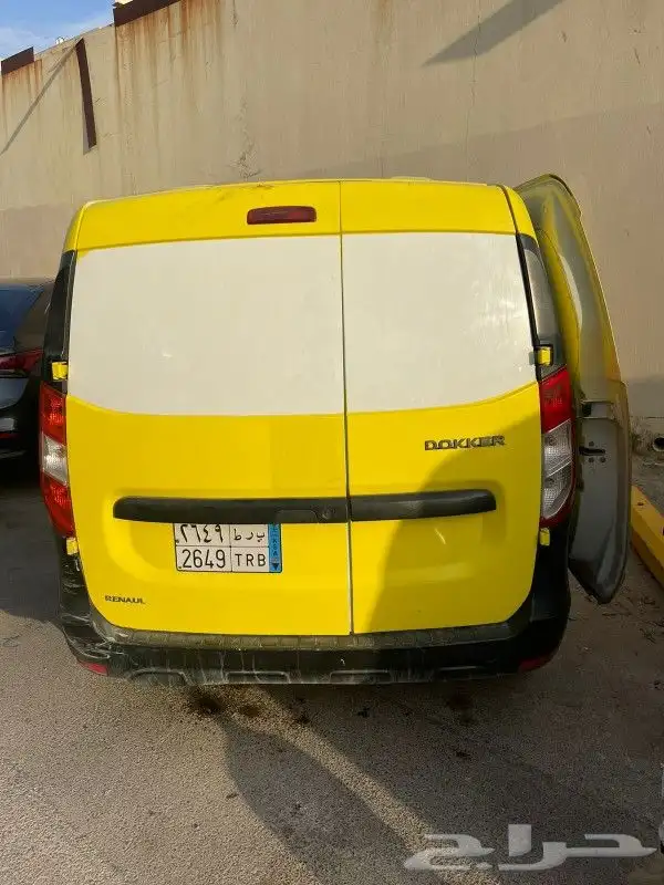 للبيع فان رينو موديل 2020 5
