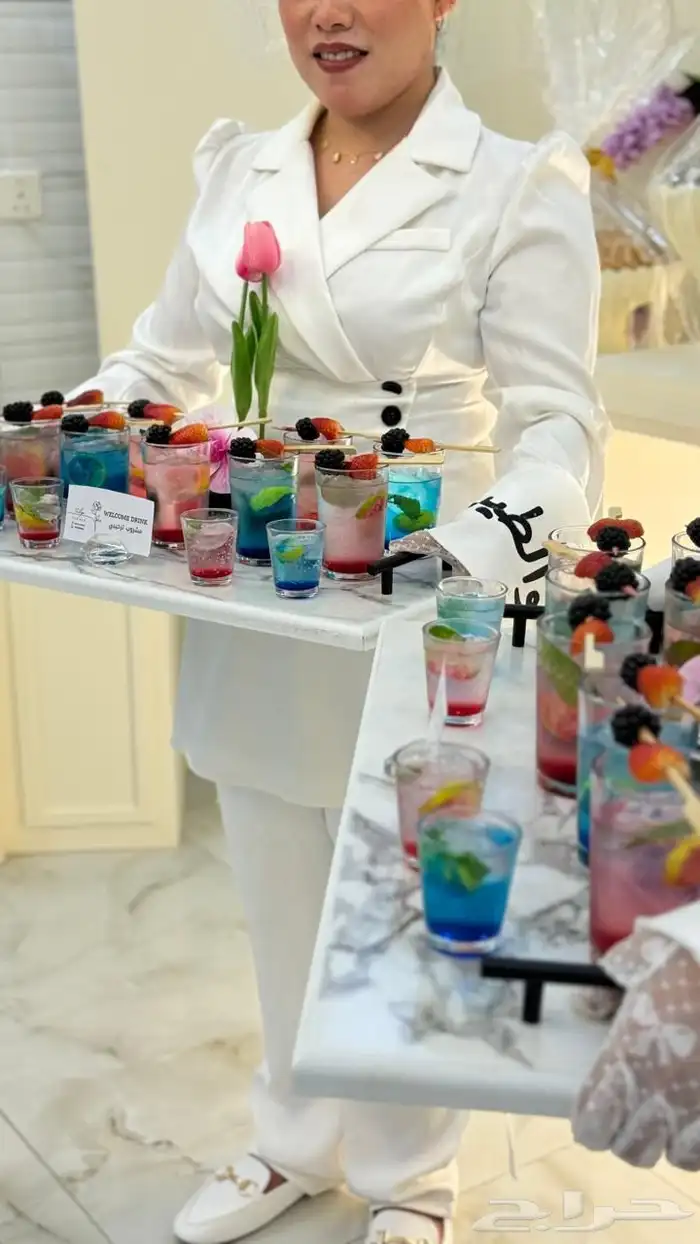 عربة كوفي _ كورنر تعبئة عطور _ ضيافة _ كورنر ورد 1
