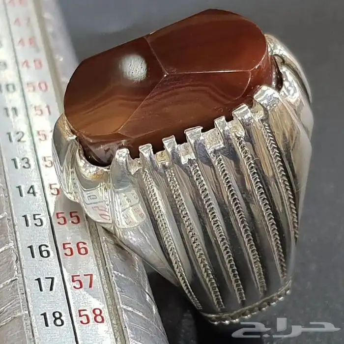 عقيق يماني كبدي مزعفر 3