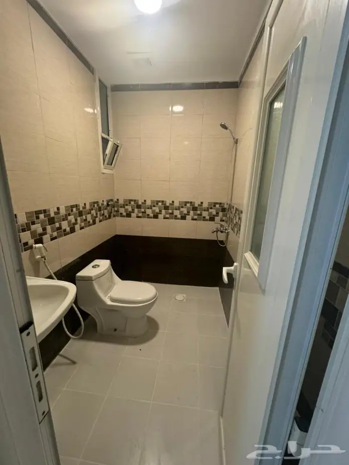 شقة للبيع حى النور ارضية جديدة 5 غرف 11