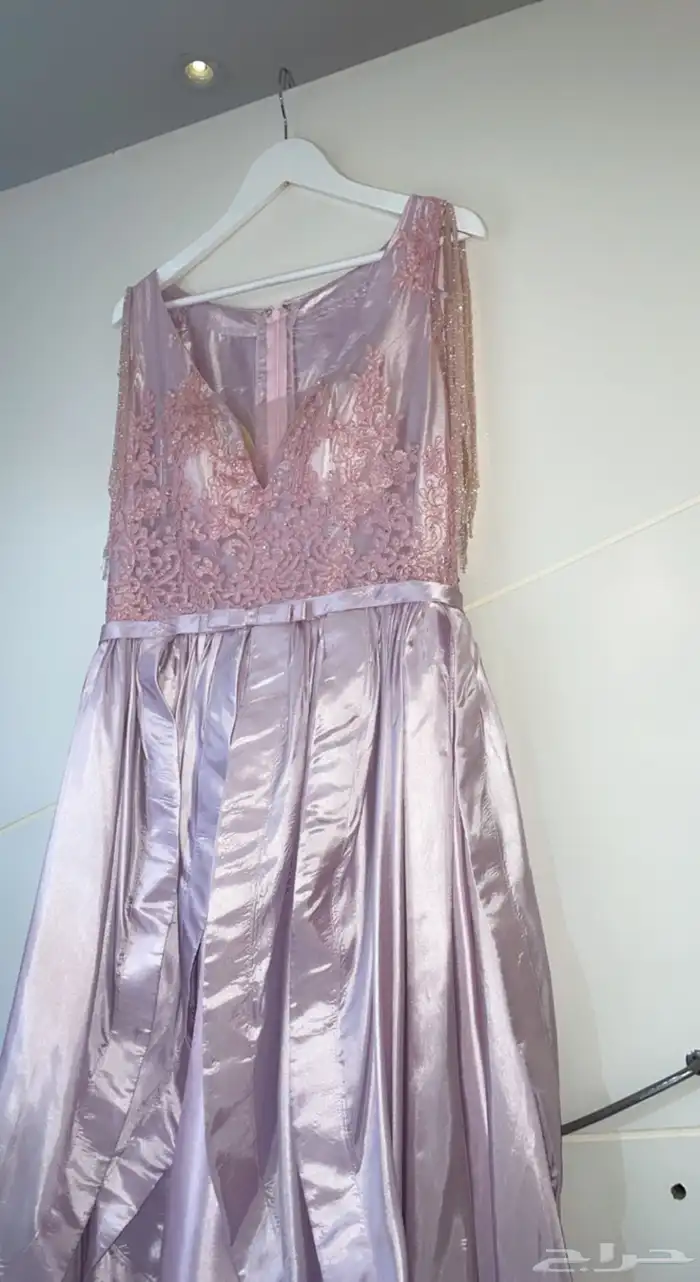 فستان للبيع ب 50 1