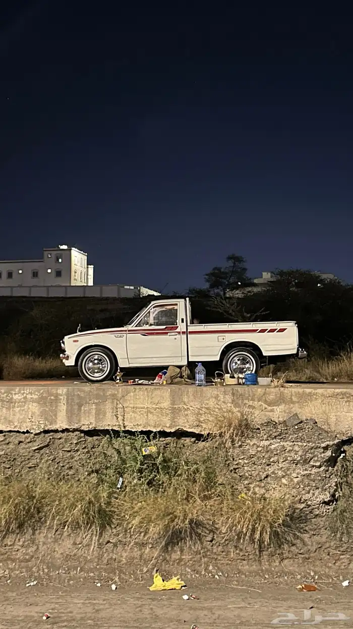 هايلوكس 1978 كلاسيك للتأجير 10