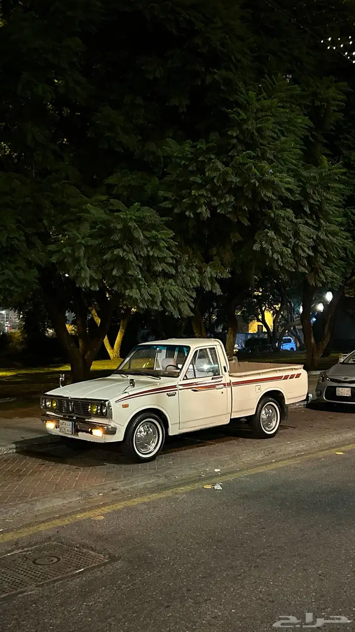 هايلوكس 1978 كلاسيك للتأجير 8