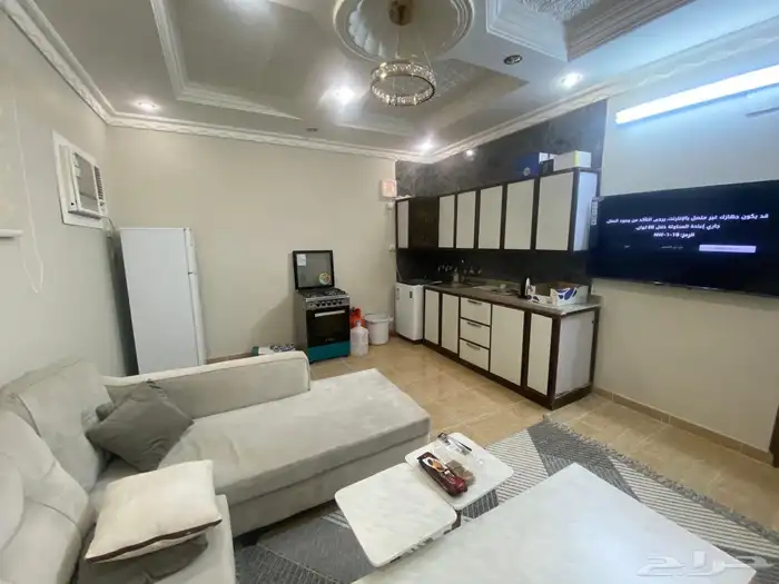مفروش غرفه وصاله فيها مطبخ كامل للايجار 5