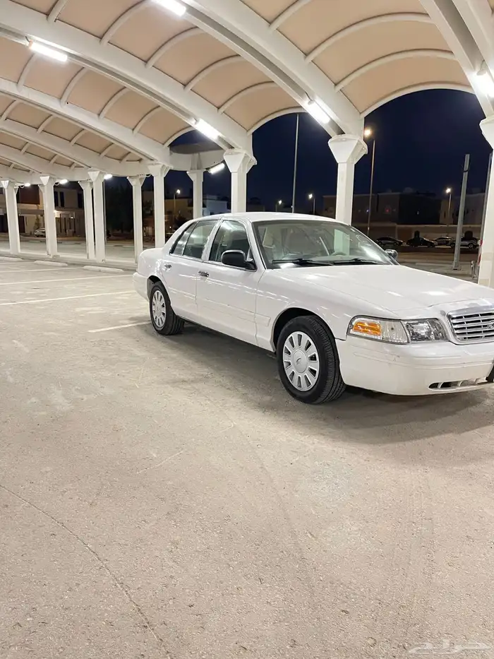 فورد بوليسي امريكي داخلية هلوز ناادر جدا 1