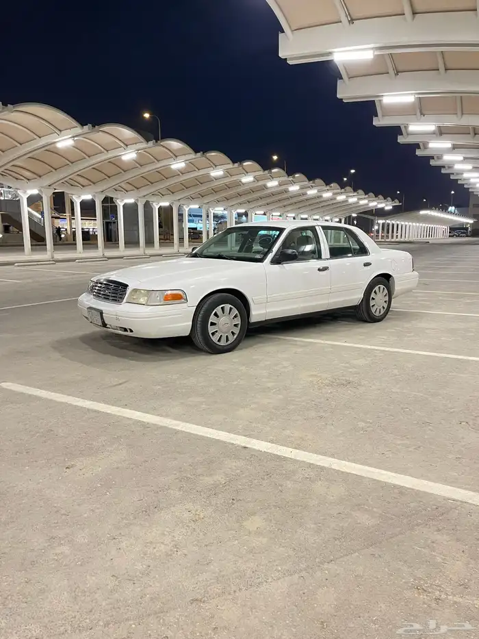 فورد بوليسي امريكي داخلية هلوز ناادر جدا 0