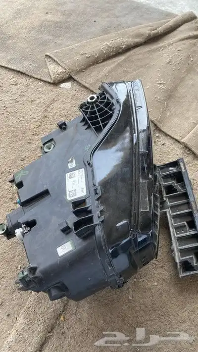 شمعه يمين 2023 BMW X7 3
