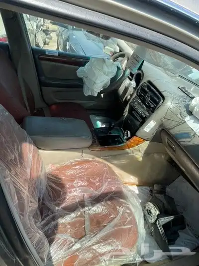 لكزز 300 GS للبيع قطع غيار 0