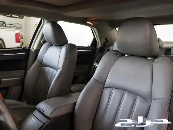 كرايزلر C300 موديل 2005 6