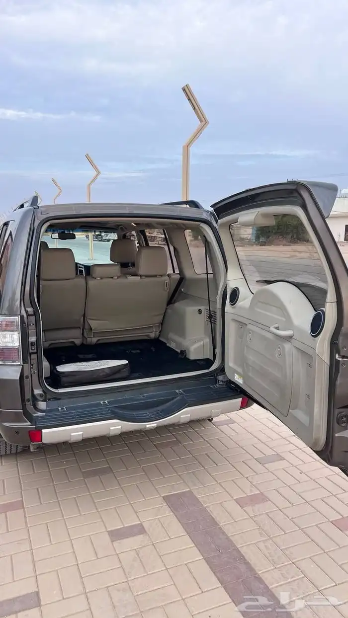 باجيرو 2016 GLS دفلك ثلاجة مكيفين تماتيك مكينة 3.8 35