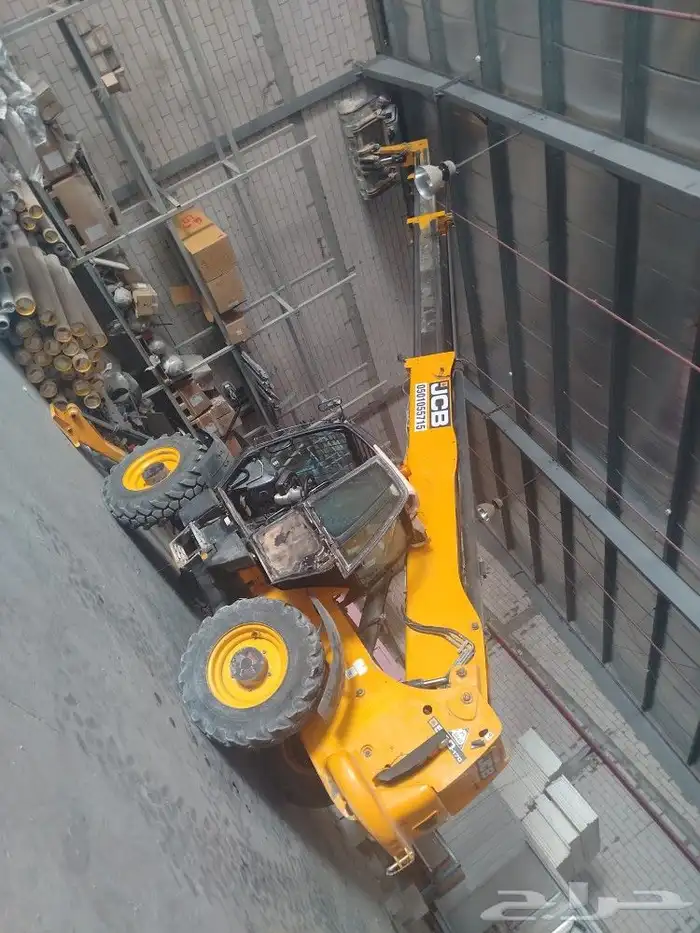 جي سي بي بوم رافعه تلسكوبيه للإيجار 2