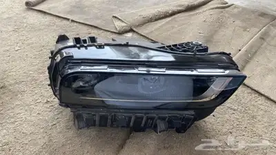 شمعه يمين 2023 BMW X7 1