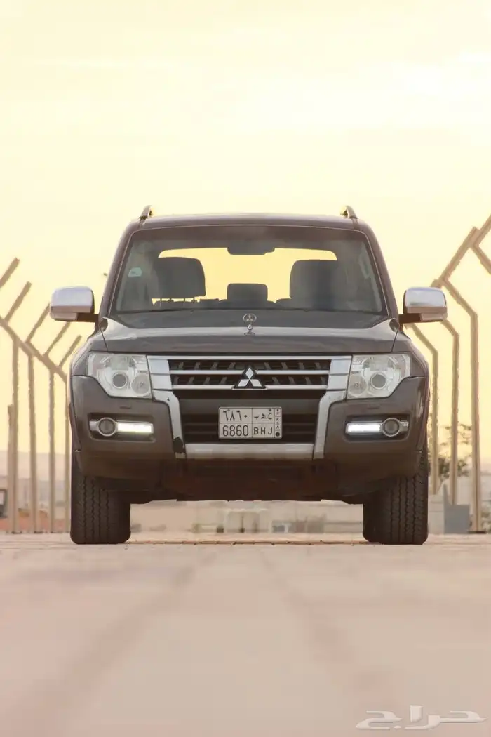 باجيرو 2016 GLS دفلك ثلاجة مكيفين تماتيك مكينة 3.8 0