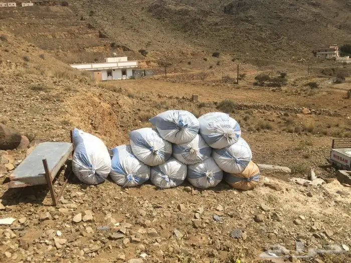 للبيع سماد معزى عضوي بأكياسه 0