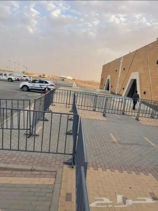 حواجز تنظيم تنظيمي حديد 1