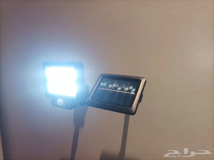 كشافات طاقه شمسيه 1