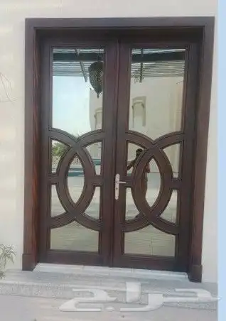 صبغ ابواب خشبيه وجدران ونجار 2