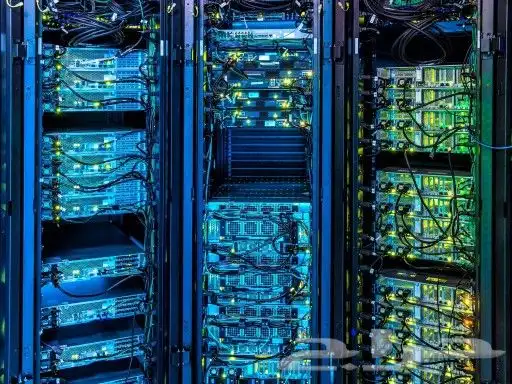 مهندس IT خبير بنظم المعلومات والاتصالات برمجة صيانة تركيب 5
