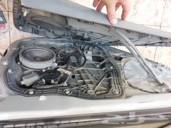 باب كامل سيراتو 2017 مصدوم 3