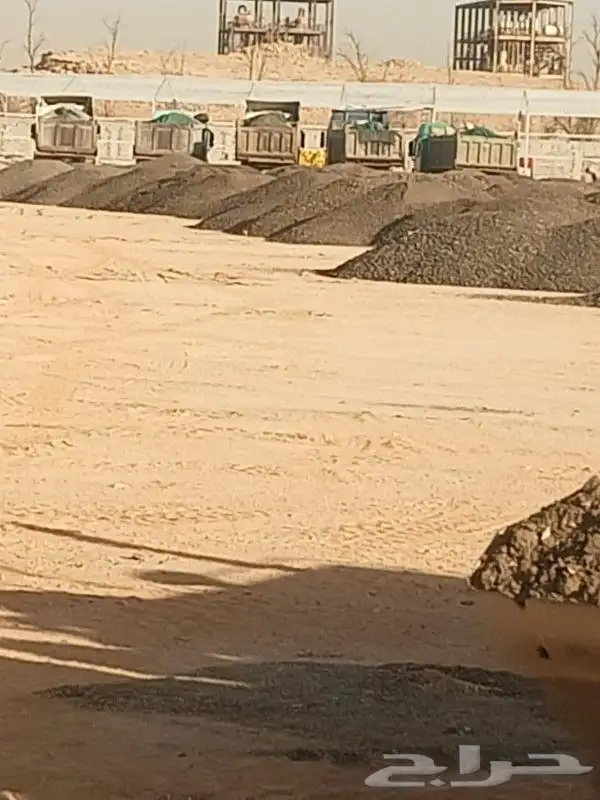 نقوم بأعمال الاسفلت المبشور والتوريد 2