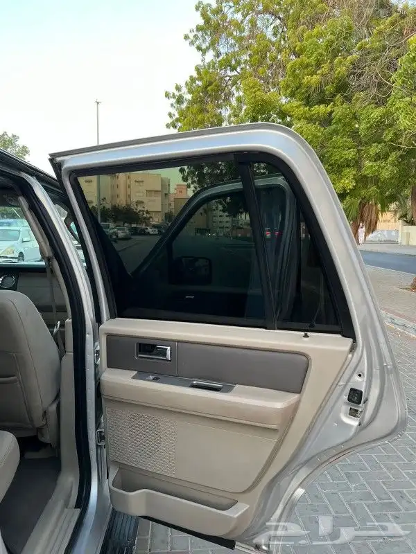 فورد اكسبديشن 2010 16