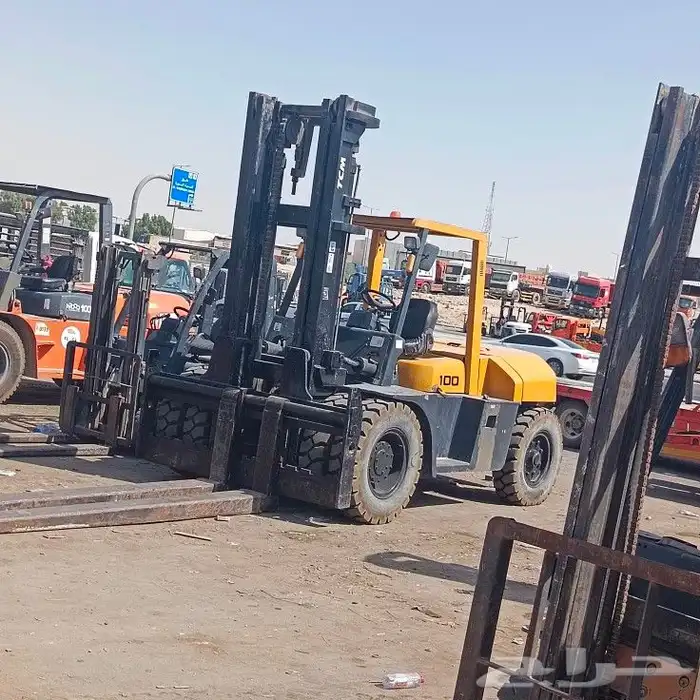 تا اجير جميع انواع الرافعات الشوكيه يومي شهري مشور 0
