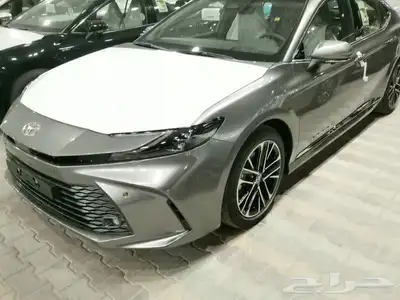 تويوتا كامرى لومير 2025 بطاقة جمركية فضى وابيض 46