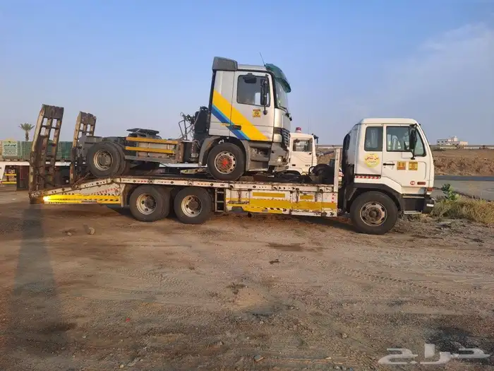 سطحه مسقس كبير لسحب الشاحنات والمعدات الثقيله 0