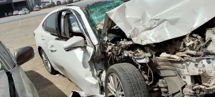 قطع غيار لكزز 2011 تشليح ولكزز 400 و430 8