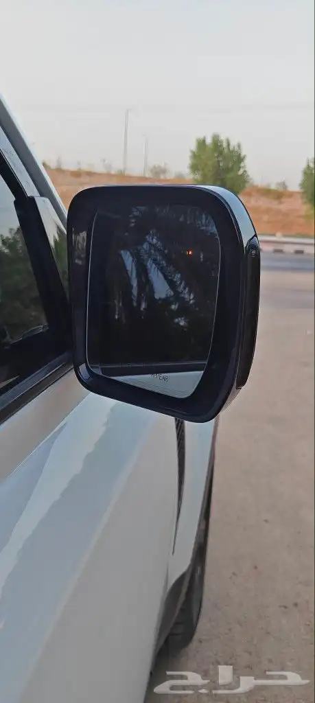 لاند روفر ديفندر 110 37