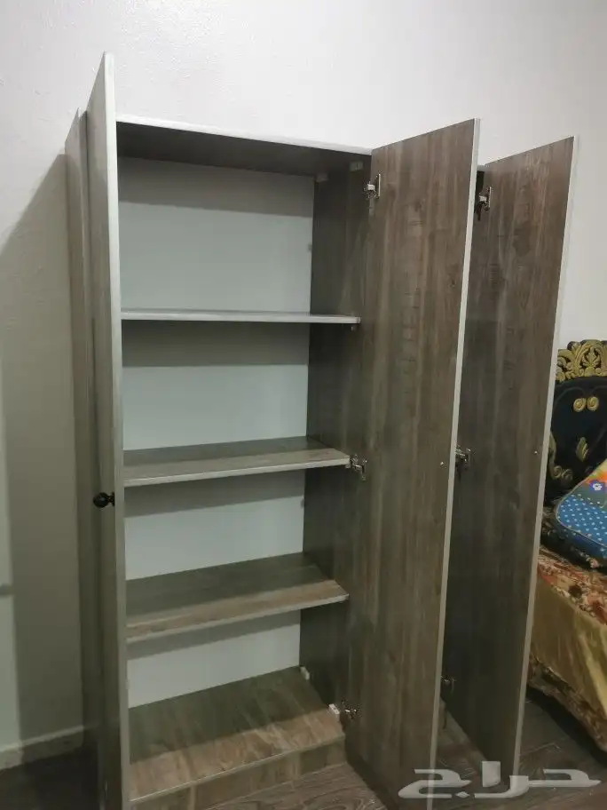 التسريحه و شفنيره و كومودينا و دولاب ملابس 23