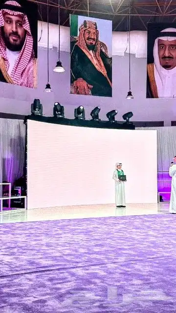 شاشات led وإضاءات موفينج هيد بيم 0