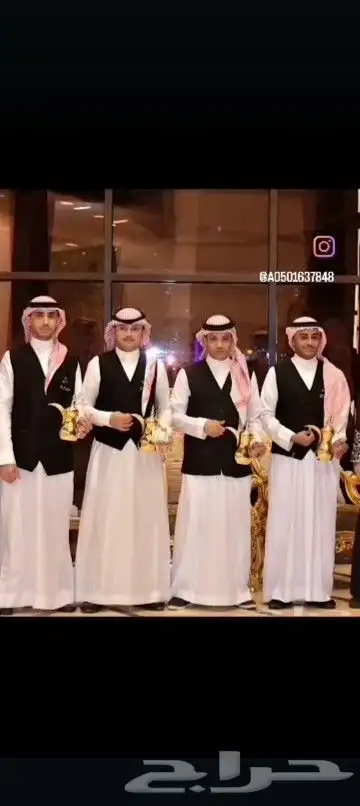 قهوجيين وصبابين كراسي وطاولات سماعات زل. 0