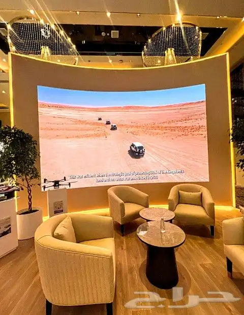 شاشات كيرف منحنية 0