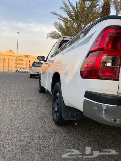 هايلوكس 2018 وكاله تم البيع تم البيع 5