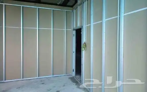 جبس بورد جدار _ دهانات جدار _ ديكورات محلات 2