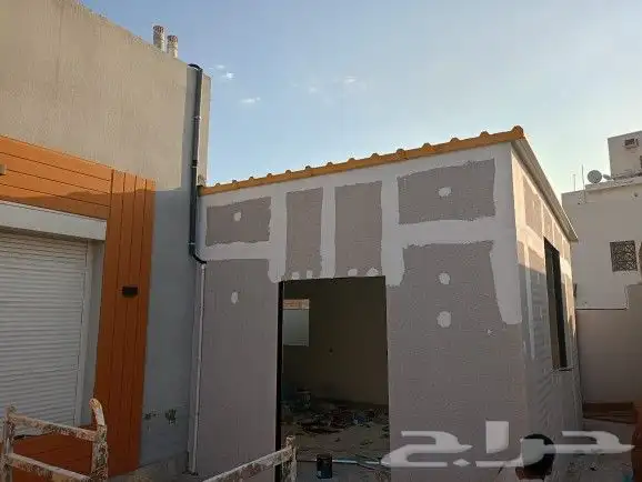 غرف ساندوتش بانل ومظلات وجلسات وسواتر 9
