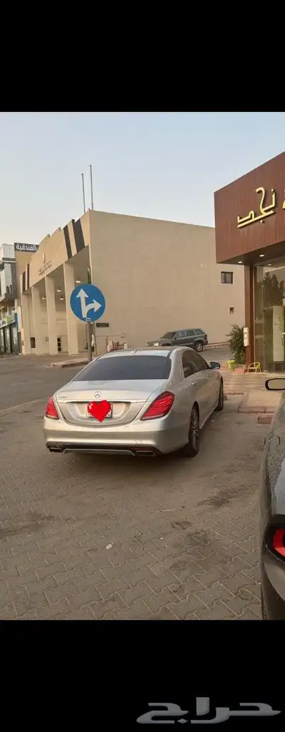 مرسيدس 550 فضي 2014 3