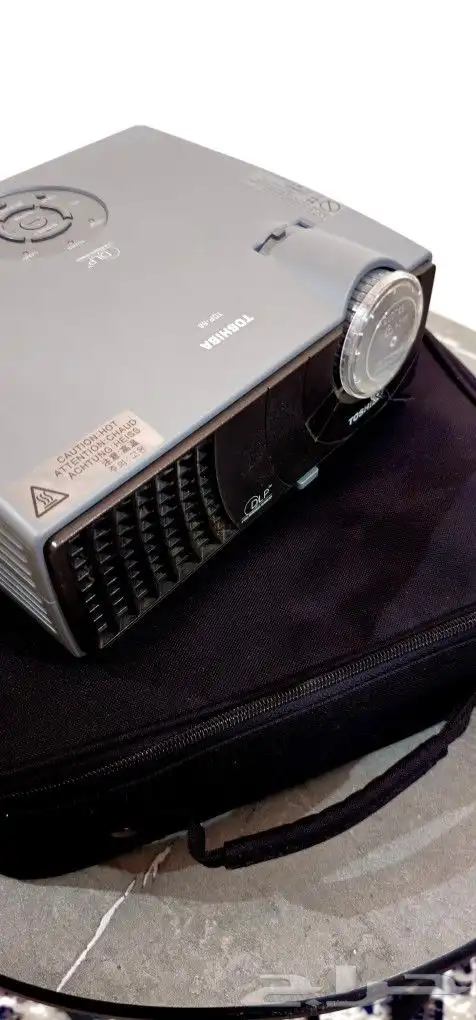 بروجكتر توشيبا ( TOSHIBA TDP-S8) 7