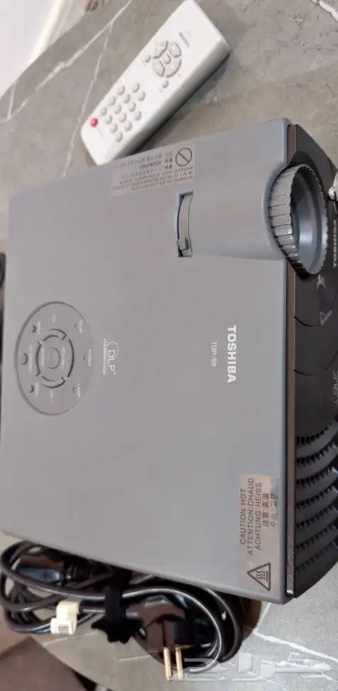 بروجكتر توشيبا ( TOSHIBA TDP-S8) 0
