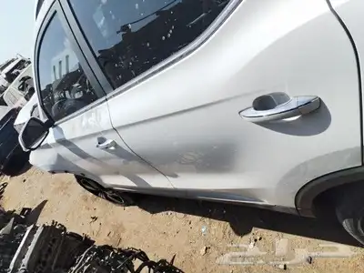 يوجد قطع غيارفقط السيارات تشليح ام جي Zs موديل 20فل كامل 1