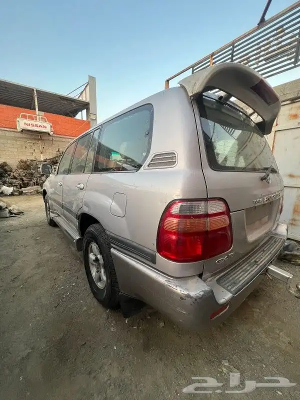قطع غيار جيب لاندكروزر جي اكس ار 2002 مكة 0